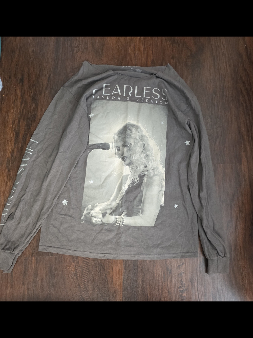 Fearless Taylor's Version Graphic Long Sleeve Shirt - Gray Size M